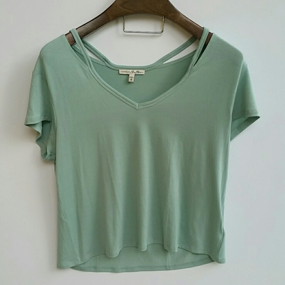 [CLOSEOUT]  💰 Express one Box tee NWOT Sz M